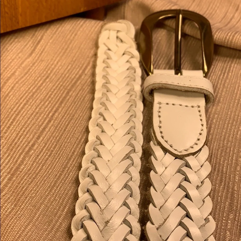 Lady Canterbury braided white leather EUC belt